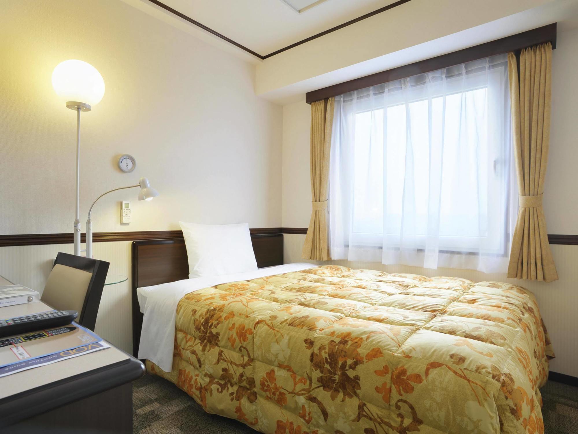 Toyoko Inn Osaka Namba Nippombashi Exterior foto